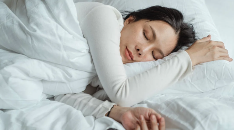 낮잠 시간은 언제 얼마나 자야 할까? 해외 연구로 알아보는 낮잠