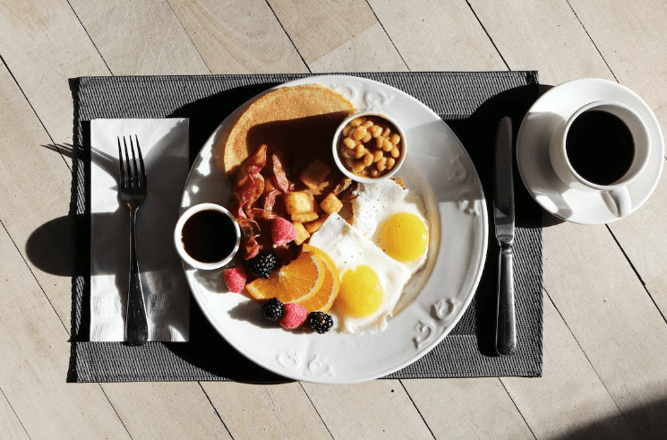 아침에 먹으면 좋은 음식 13가지: 건강한 하루의 시작!